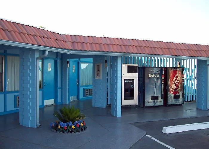 Hotel Blue Mist